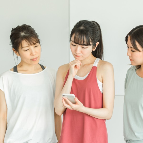 ピラティスは朝・夜どっちが効果的？時間帯別のメリットを解説