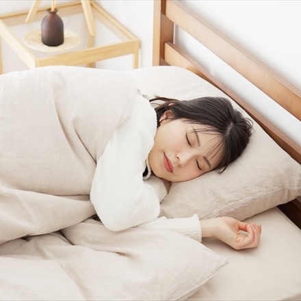 ピラティスで整える！寝返りがしやすい体の動かし方