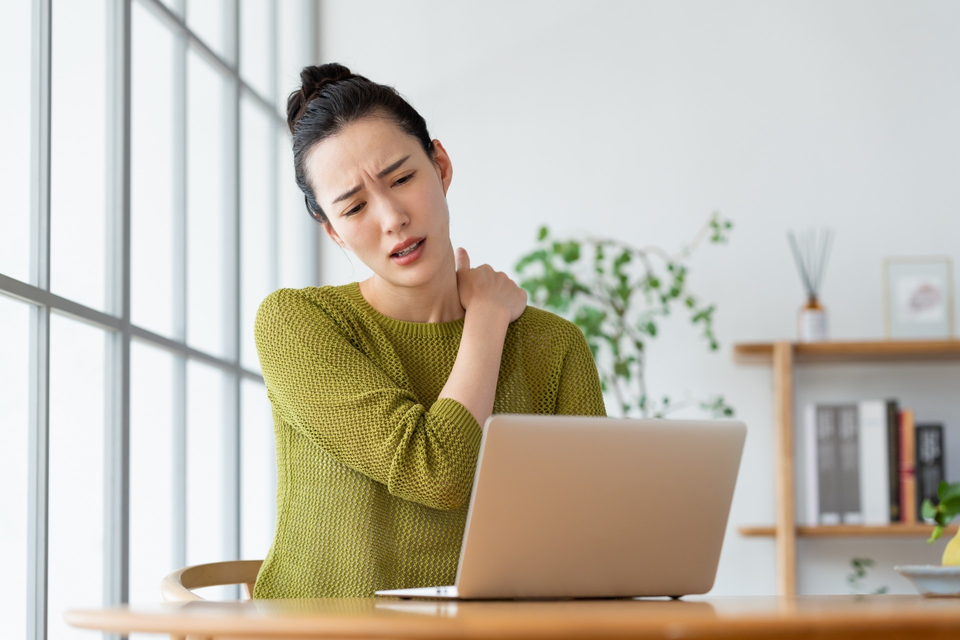 座り方ひとつで疲れが変わる？ピラティスで見直す日常姿勢